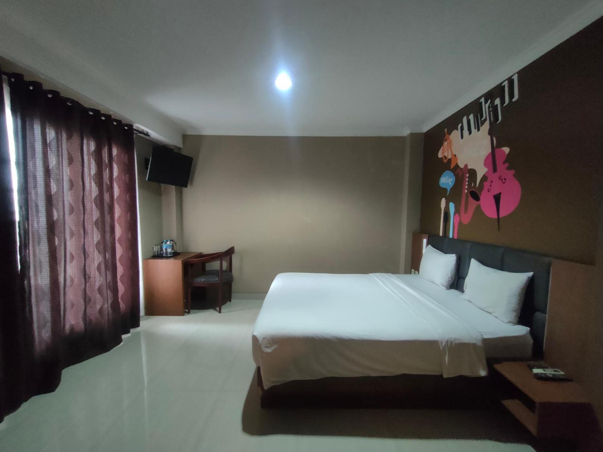 Votel Viure Hotel Jogjakarta Maguwo Экстерьер фото